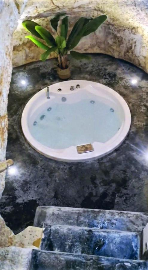 White Luxury Suite Ostuni By Gonewlocation 외부 사진