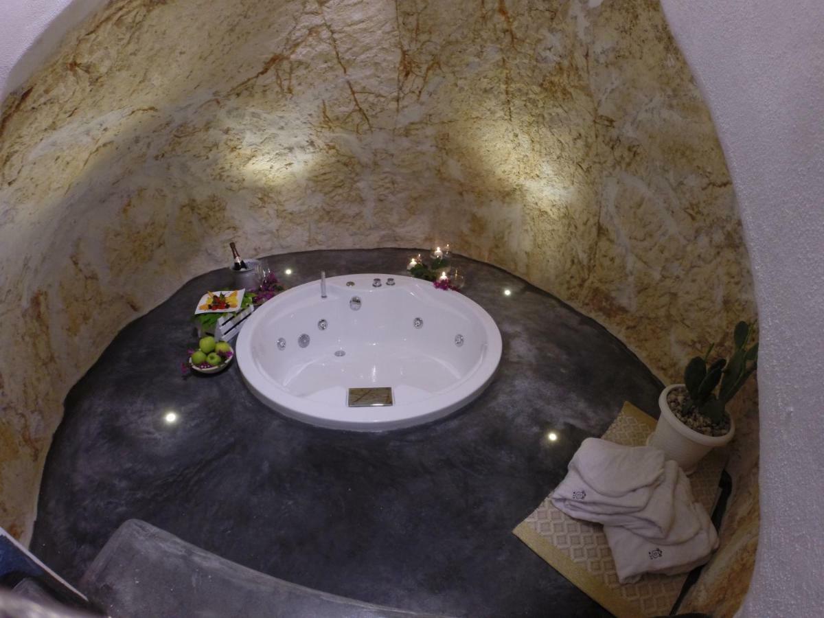 White Luxury Suite Ostuni By Gonewlocation 외부 사진